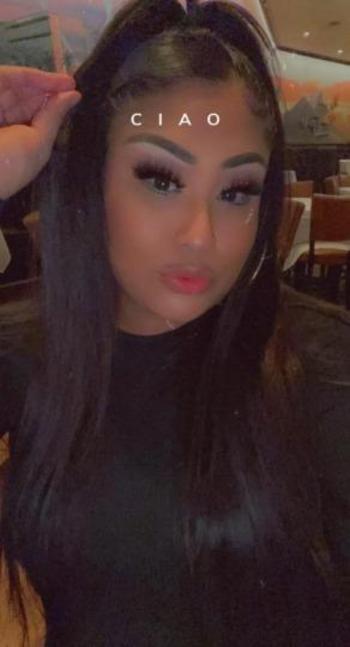 Nickii, 27  female escort, Wenatchee